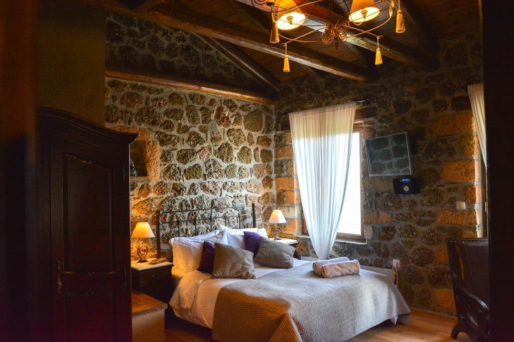 Nymfes Guesthouse Synikia Mesi Trikalon 객실 사진
